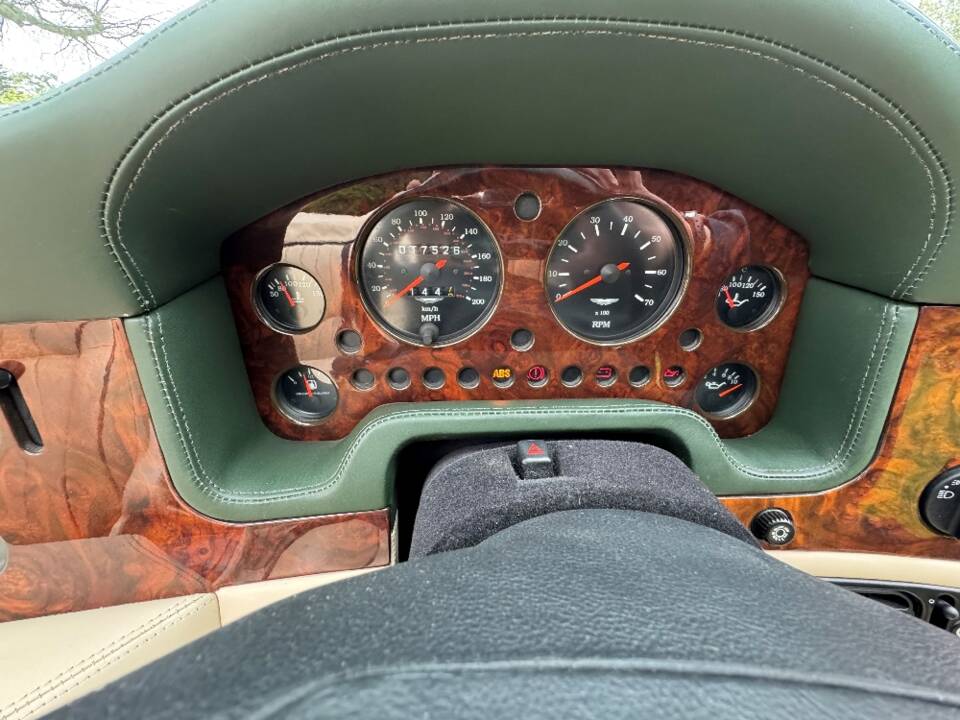 Image 30/30 of Aston Martin Virage Volante (1993)