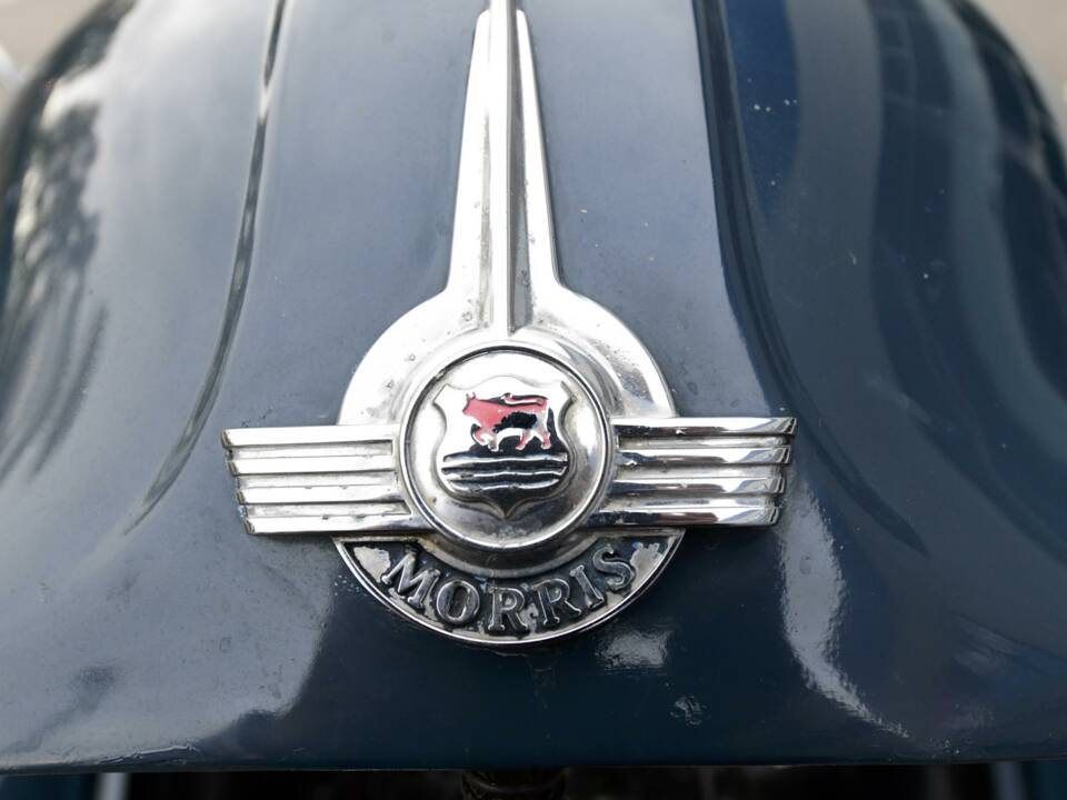 Image 31/50 of Morris Minor 1000 Traveller (1969)