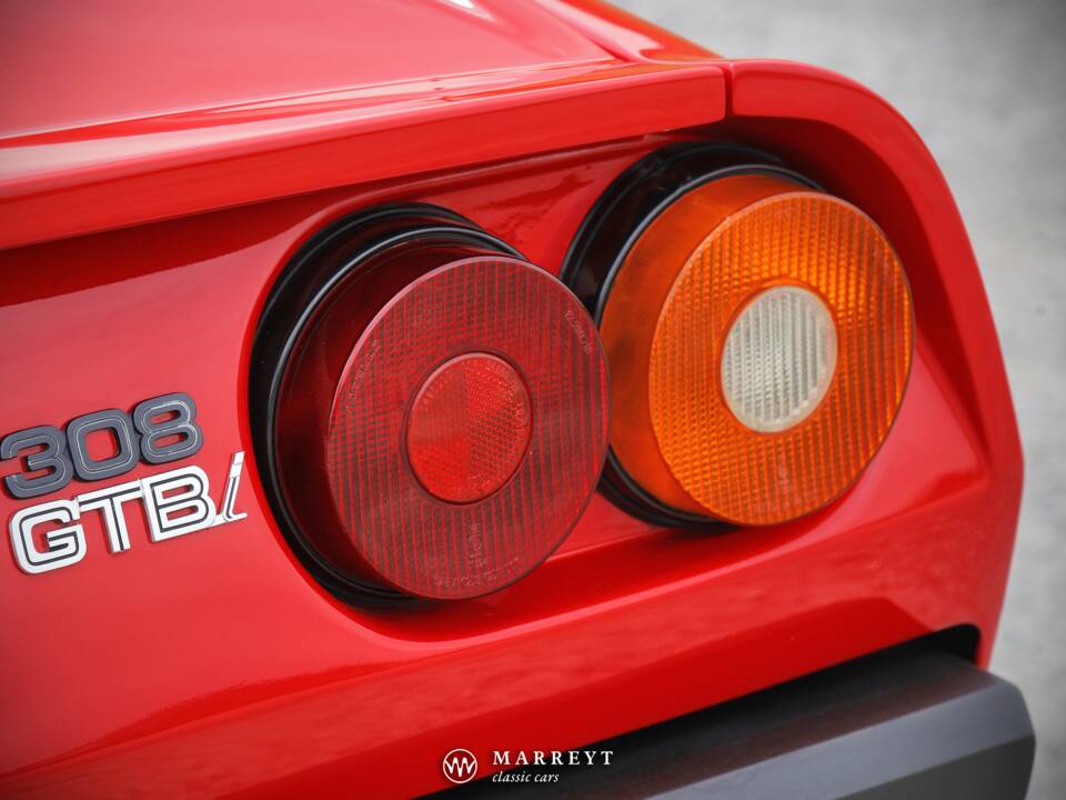 Bild 44/55 von Ferrari 308 GTBi (1981)