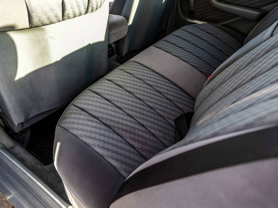 Image 136/175 of Mercedes-Benz 420 SE (1986)