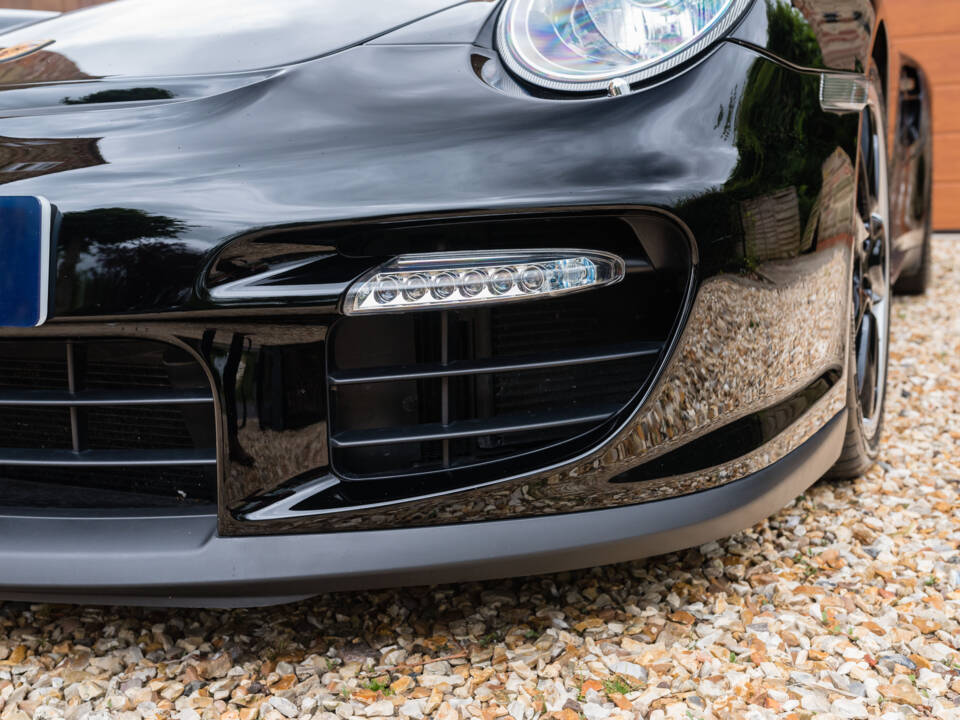 Image 16/47 of Porsche 911 GT2 (2009)