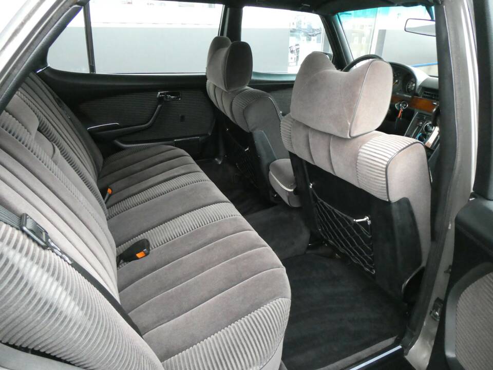 Immagine 11/20 di Mercedes-Benz 450 SEL 6,9 (1979)