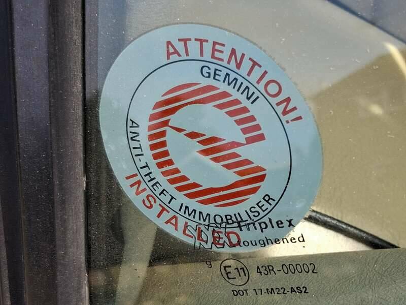 Image 13/41 de Jaguar XJRS 6.0 (1990)