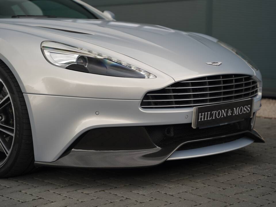 Image 27/50 of Aston Martin Vanquish (2014)