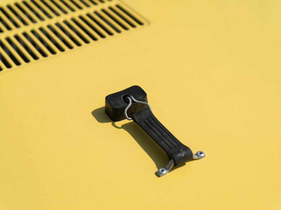 Image 21/50 of FIAT 127 Moretti Midimaxi 900 (1980)