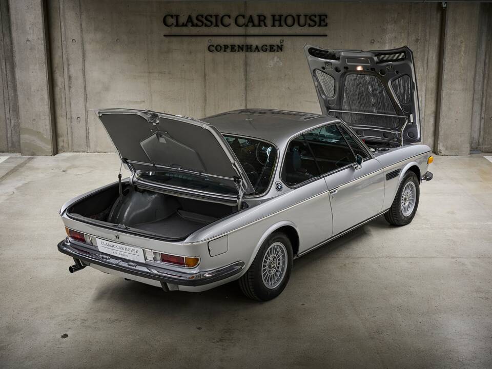 Image 24/100 of BMW 3.0 CSi (1973)