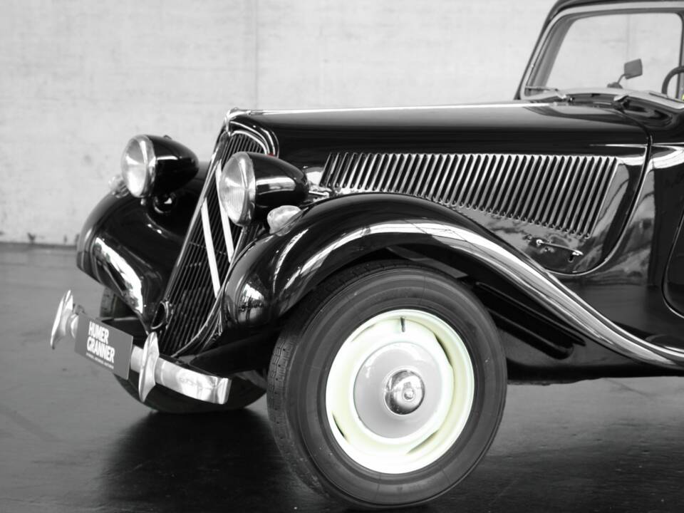 Image 12/50 of Citroën Traction Avant 11 BL (1953)