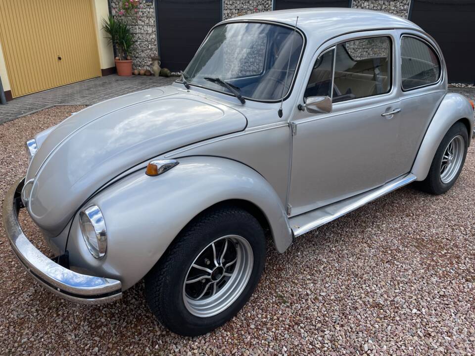 Image 8/28 de Volkswagen Coccinelle 1303 S (1972)