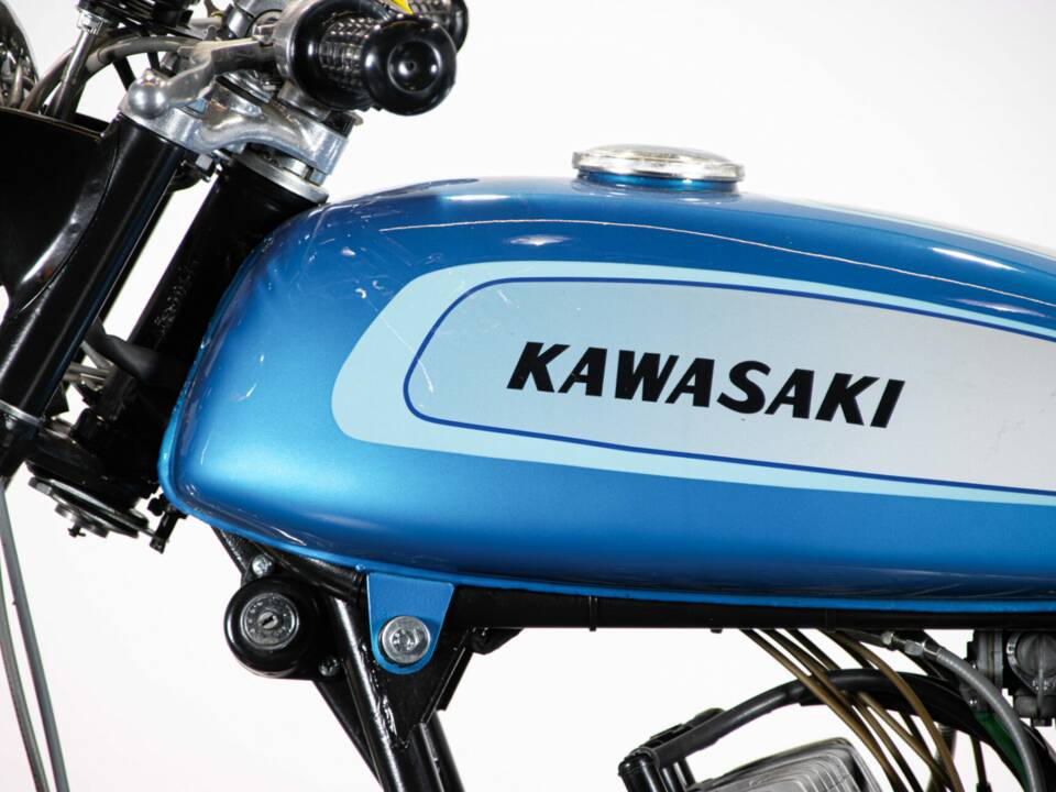 Image 33/50 of Kawasaki H1 500 Mach III (1971)