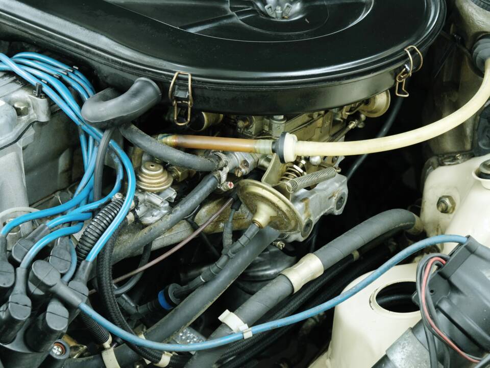 Bild 23/50 von Mercedes-Benz 280 S (1982)