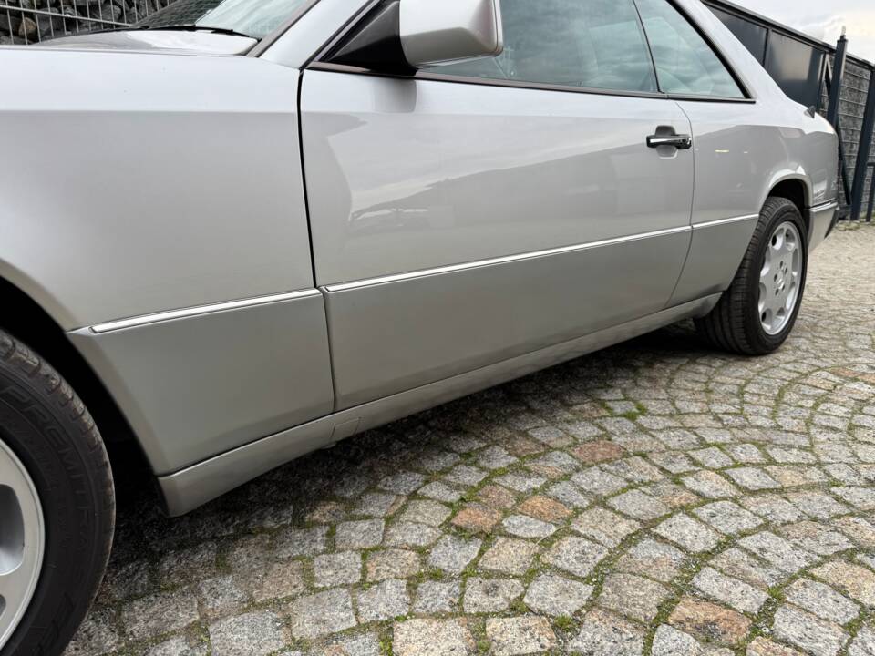 Imagen 8/100 de Mercedes-Benz 300 CE (1992)
