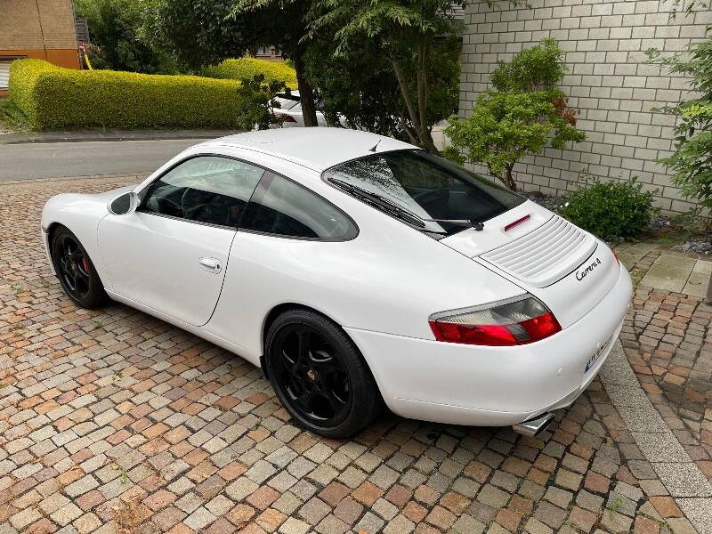 Bild 5/17 von Porsche 911 Carrera 4 (1999)