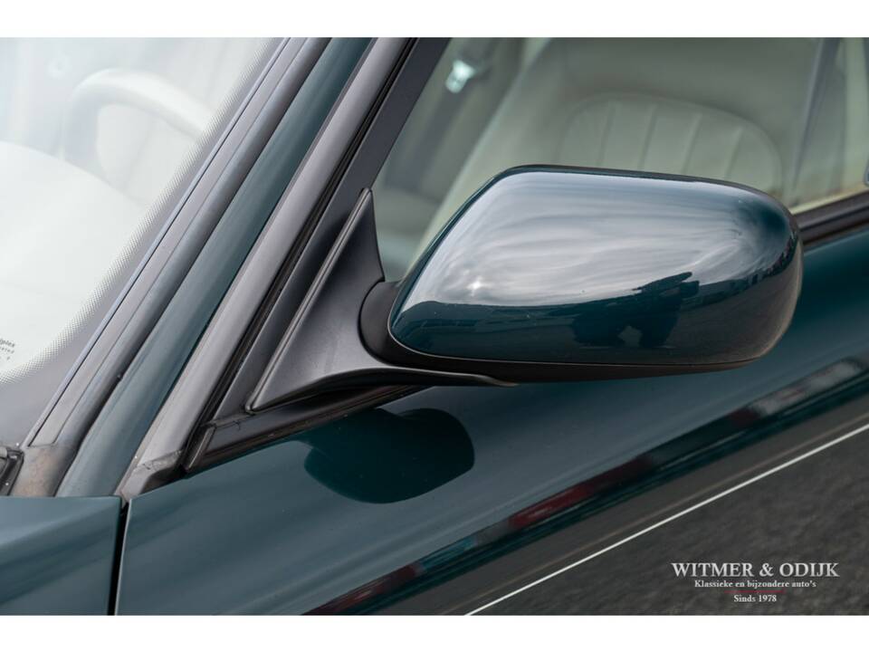 Bild 24/32 von Jaguar XJ 8 Executive (1998)