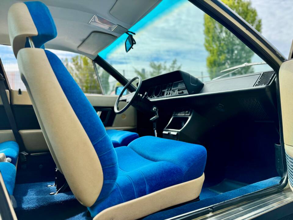 Immagine 13/33 di Lancia Gamma Coupe 2000 (1978)