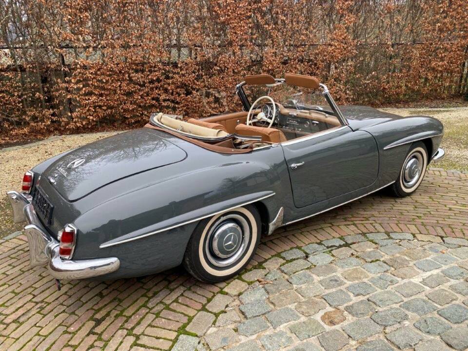 Image 10/52 de Mercedes-Benz 190 SL (1961)