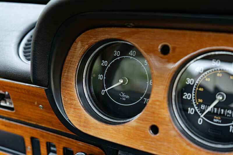Bild 16/42 von Ford Escort 1300 (1975)