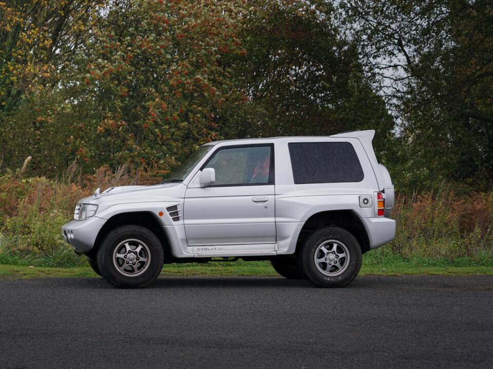 Bild 23/50 von Mitsubishi Pajero Evolution (1997)