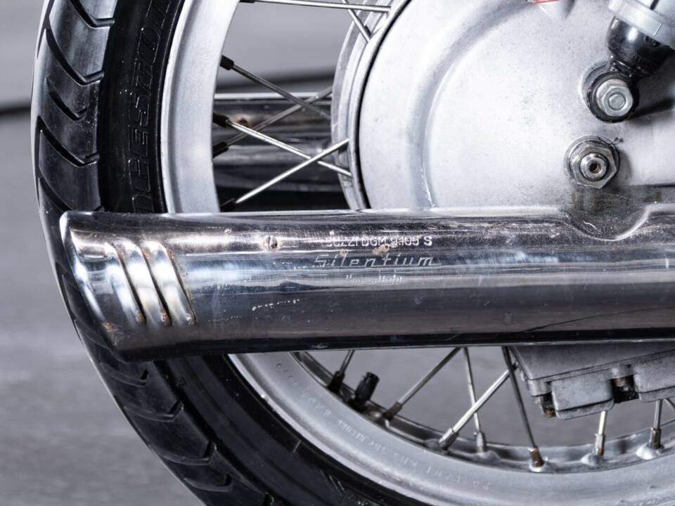 Image 34/40 of Moto Guzzi DUMMY (1973)