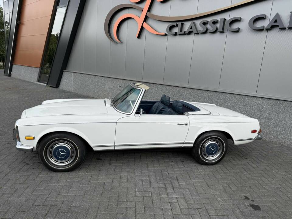 Image 16/50 of Mercedes-Benz 280 SL (1971)