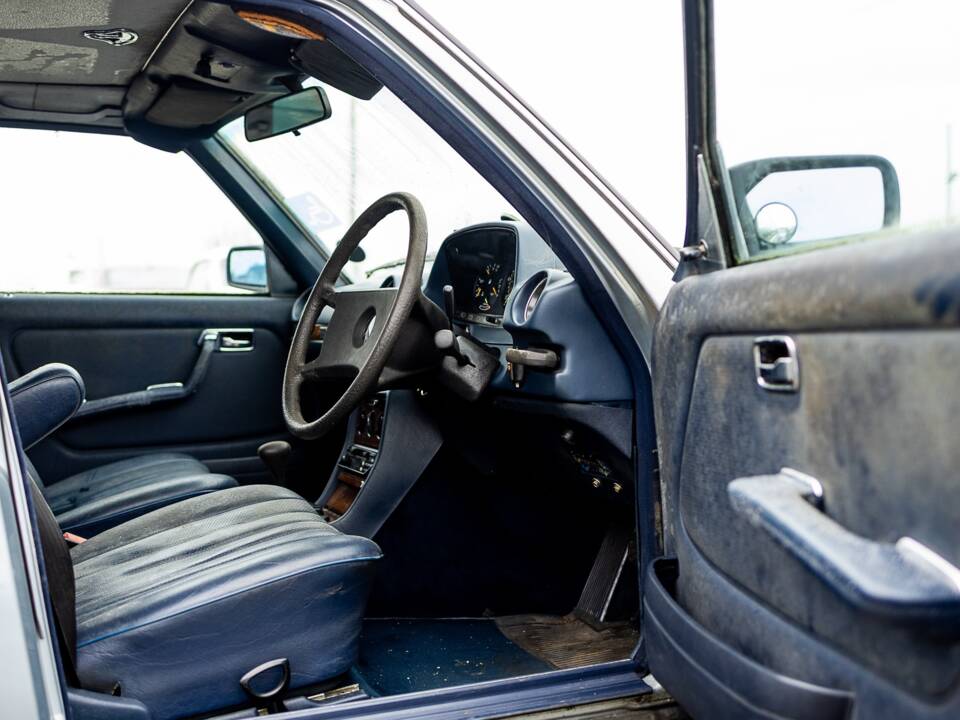 Bild 4/50 von Mercedes-Benz 280 TE (1983)