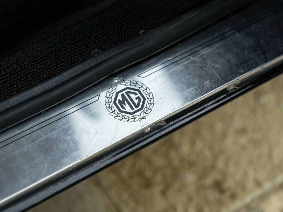 Bild 41/50 von MG MGB GT (1978)