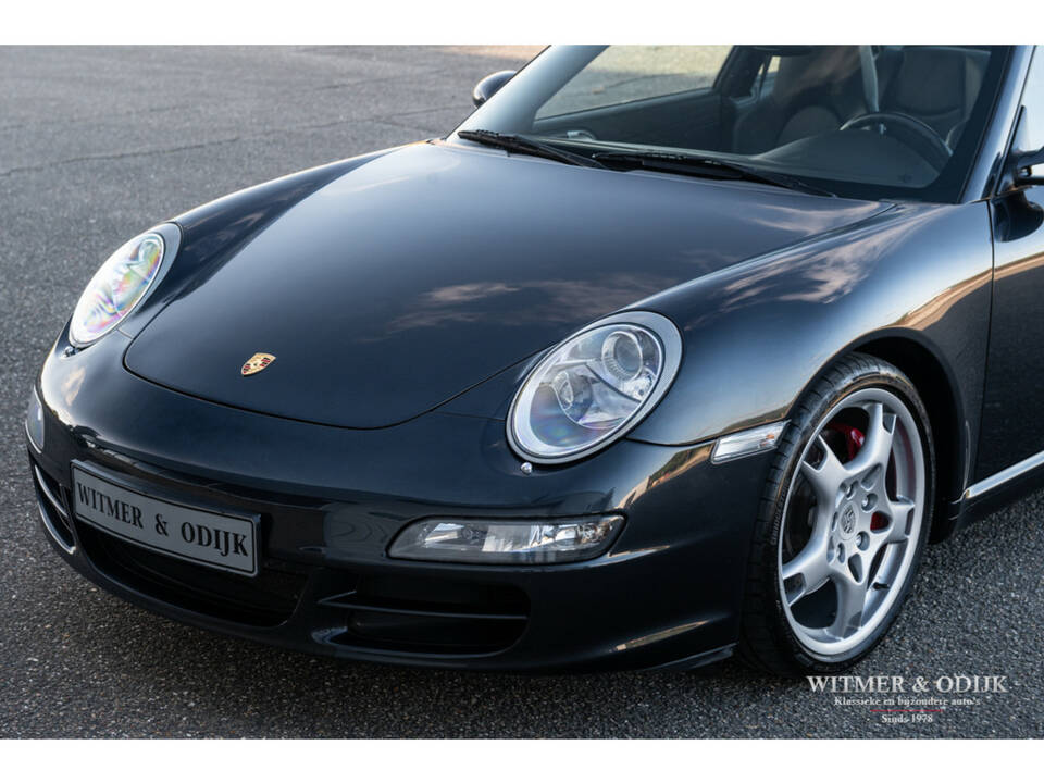 Image 6/34 of Porsche 911 Carrera S (2005)