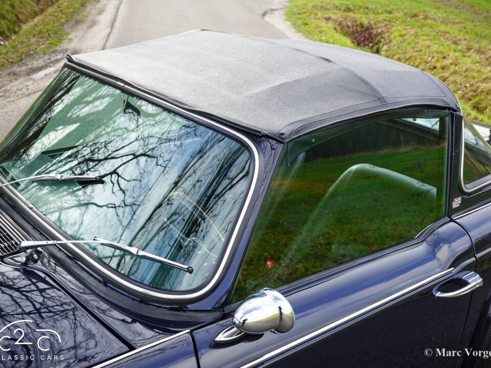 Image 34/45 of Triumph TR 4A (1966)