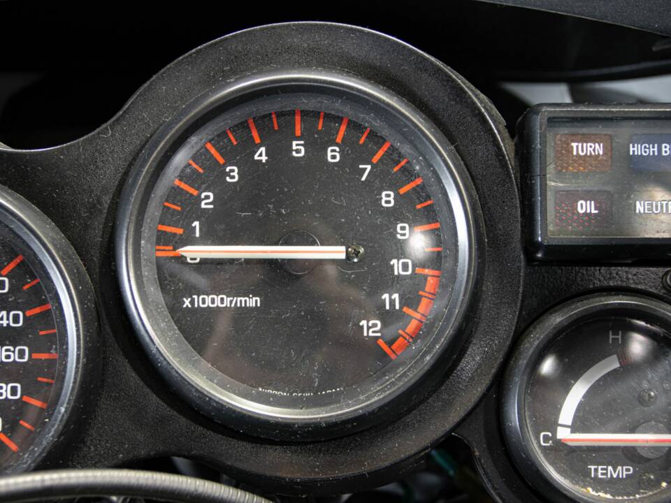 Image 43/50 of Yamaha RD 350 LC (1990)