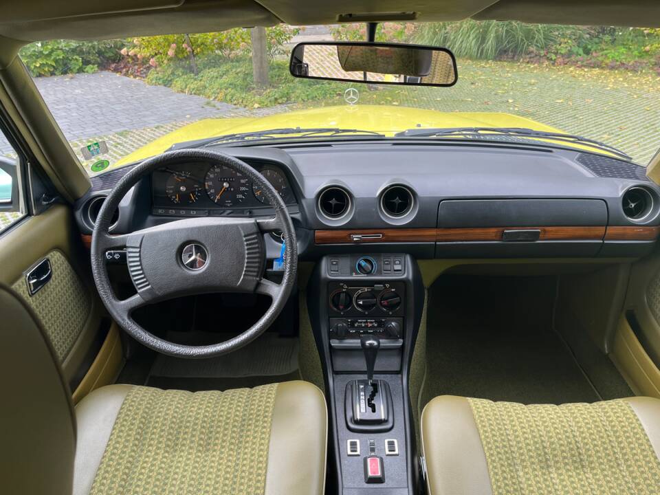 Bild 28/37 von Mercedes-Benz 280 E (1979)