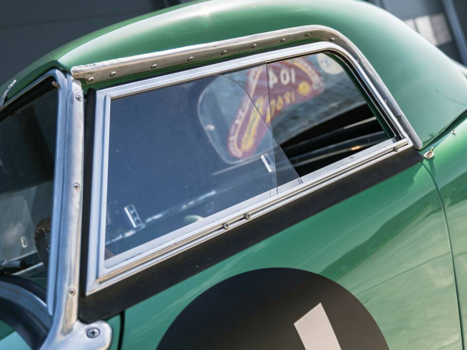 Image 40/50 of Austin-Healey Sprinzel Sebring Sprite (1958)