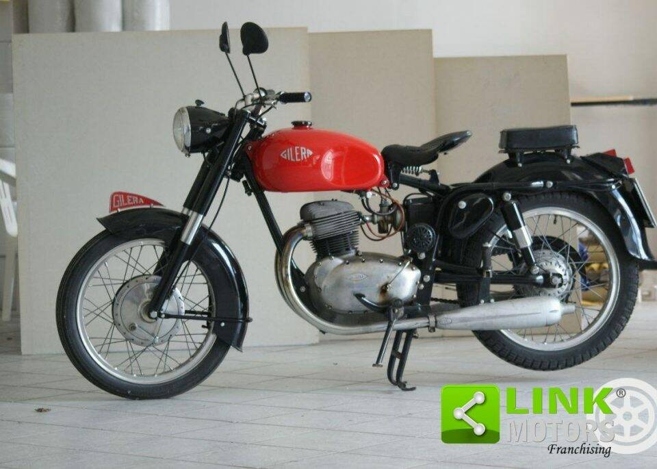Image 1/19 of Gilera B 300 (1976)
