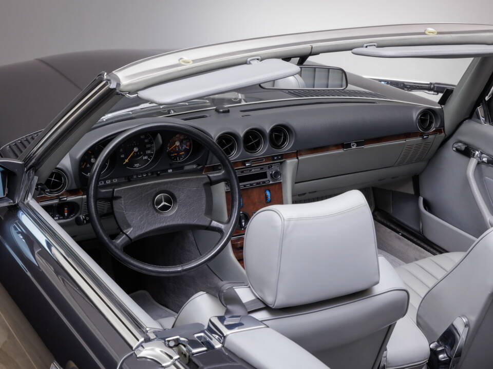 Image 17/30 de Mercedes-Benz 300 SL (1986)