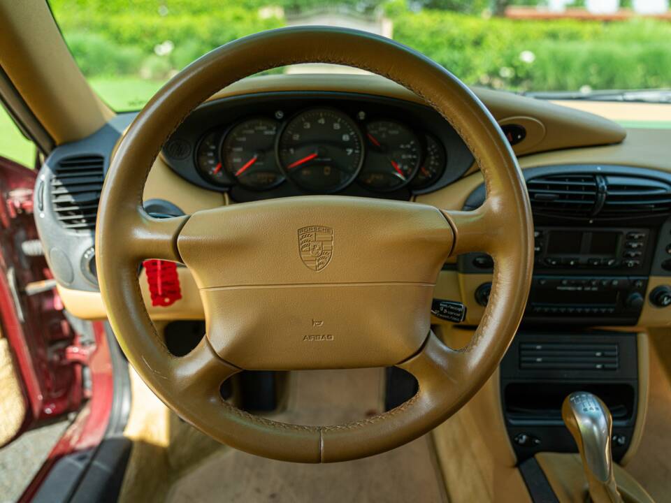 Bild 37/50 von Porsche 911 Carrera (1999)