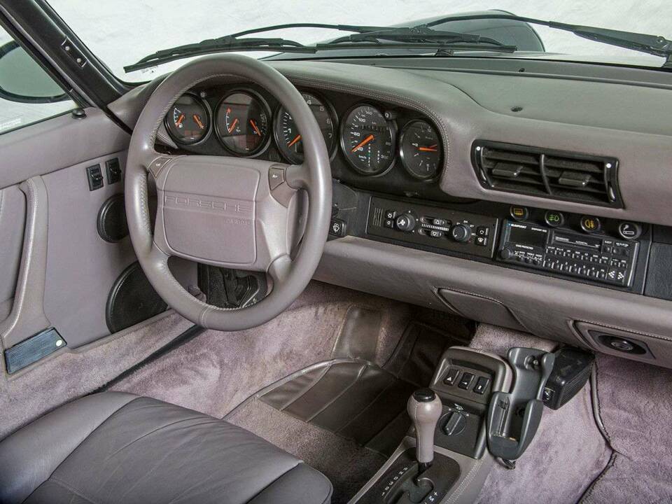 Bild 20/31 von Porsche 911 Carrera 2 (1992)