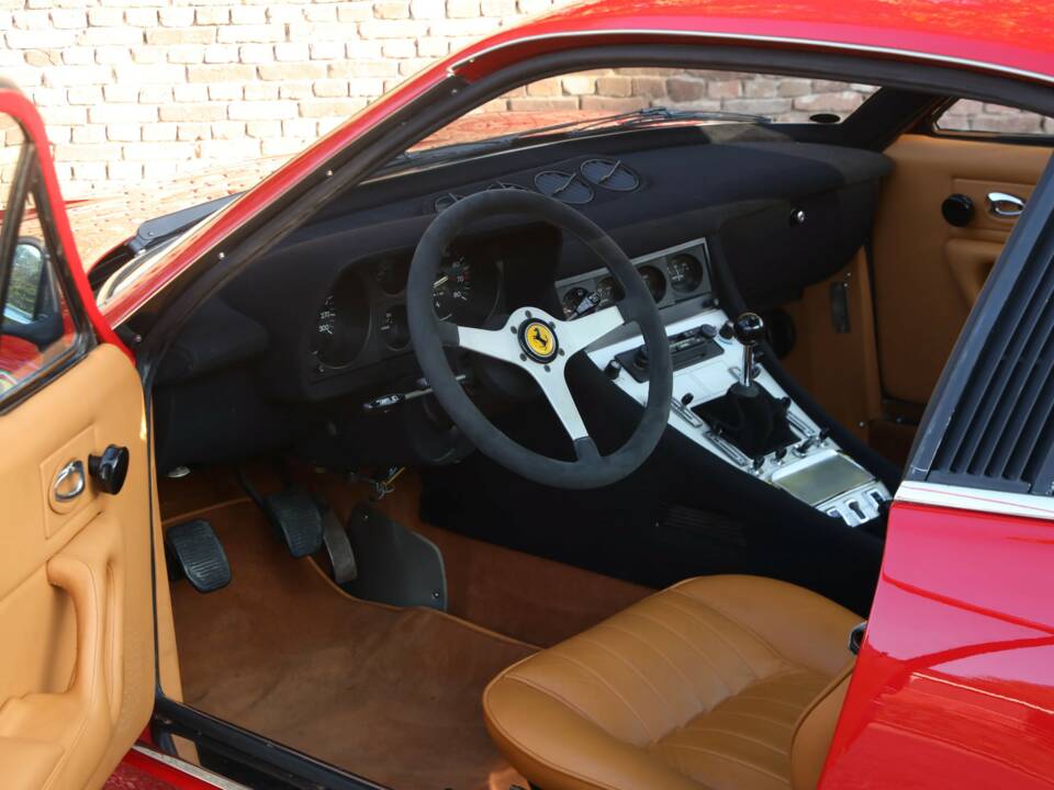 Imagen 3/50 de Ferrari 365 GTC/4 (1972)
