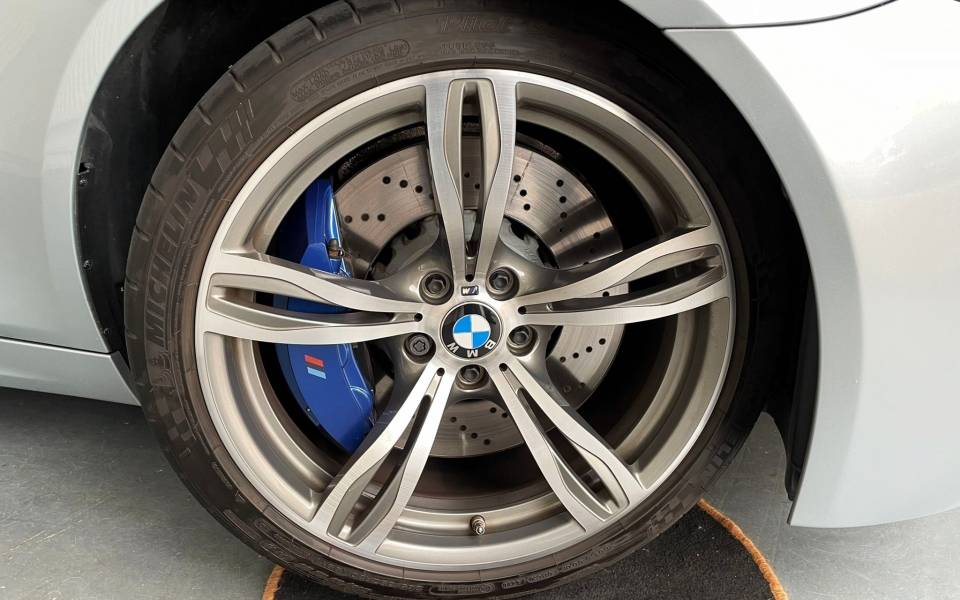 Image 4/47 of BMW M5 (2016)