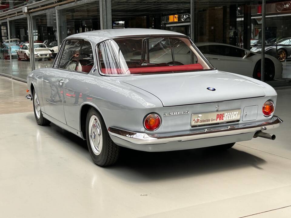 Image 20/34 of BMW 3200 CS (1965)