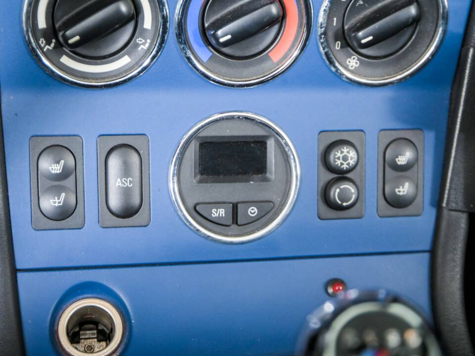 Image 28/50 of BMW Z3 2.2i (2001)