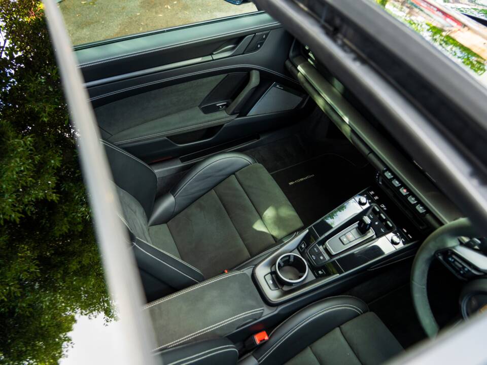 Afbeelding 25/70 van Porsche 911 Carrera GTS (2021)