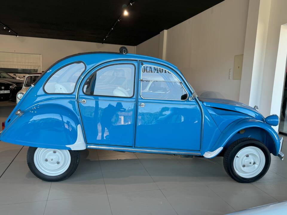 Image 32/36 de Citroën 2 CV 6 (1983)