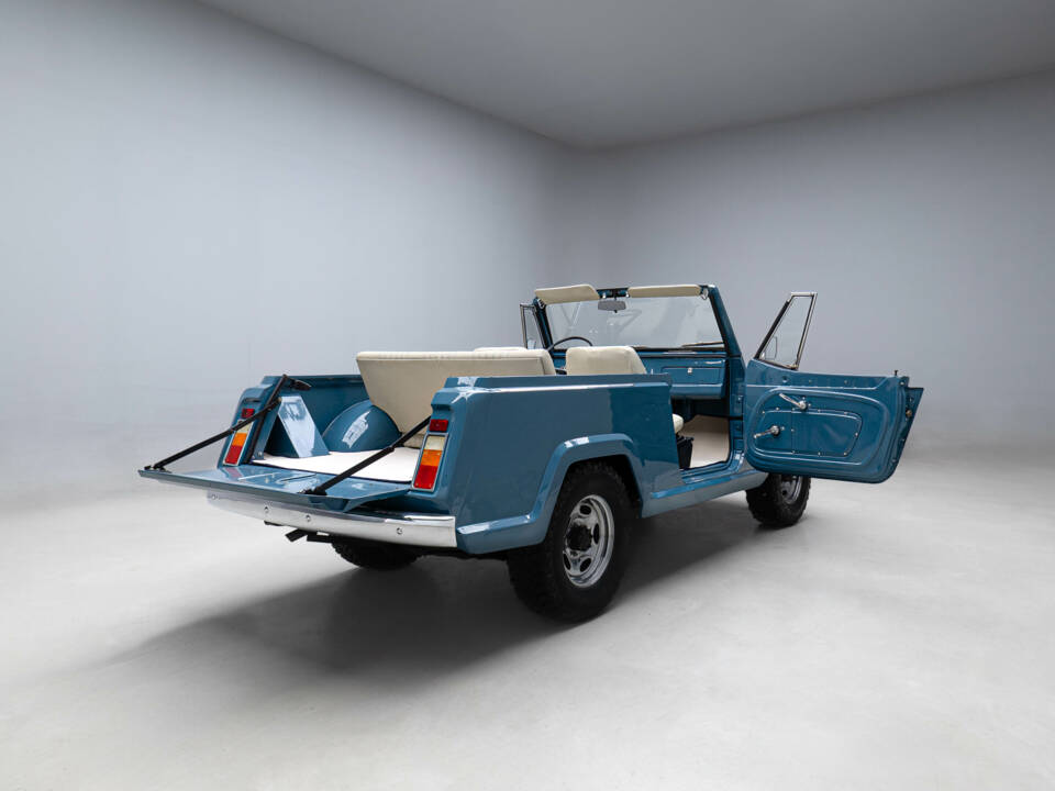 Bild 31/37 von Jeep Commando (1972)