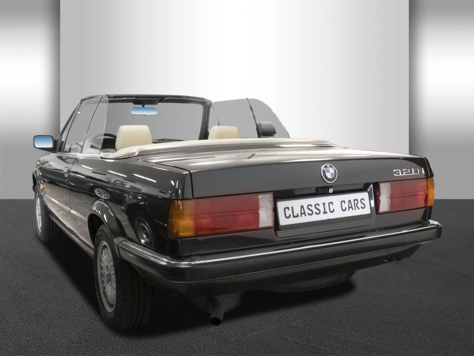 Imagen 3/16 de BMW 320i (1987)