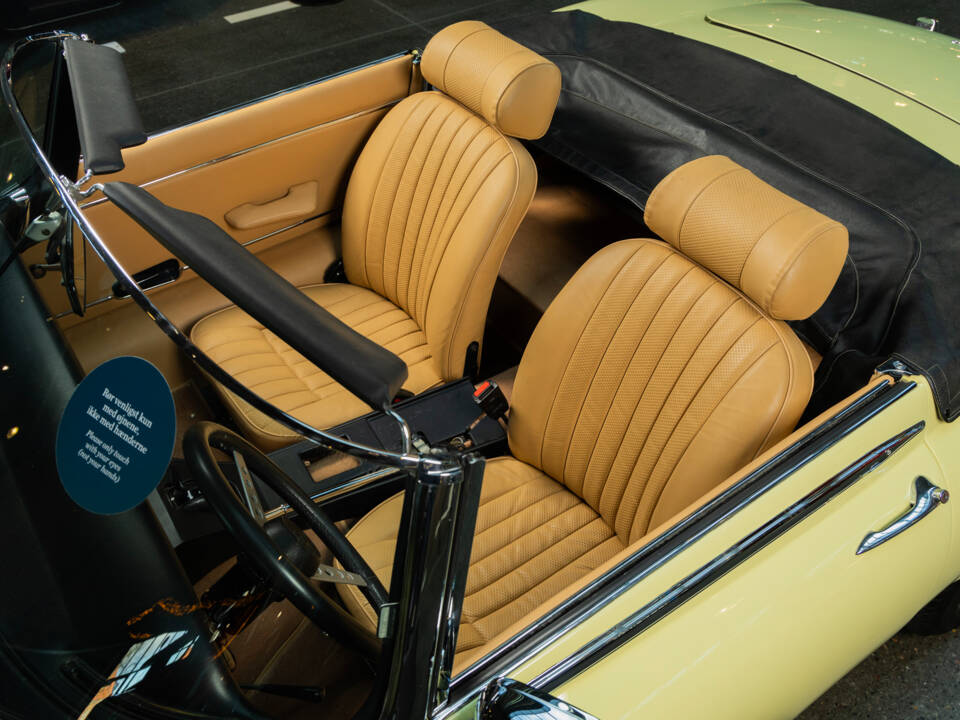Imagen 21/28 de Jaguar E-Type V12 (1974)