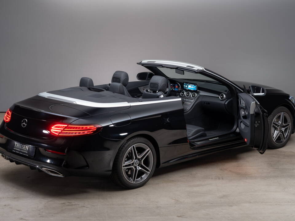 Bild 10/41 von Mercedes-Benz C 300 (2023)