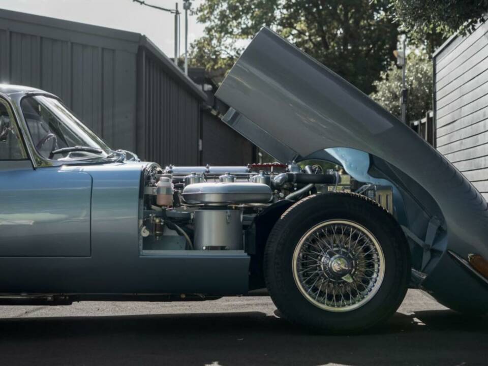 Image 10/50 de Jaguar E-Type 3.8 Flat Floor (1961)