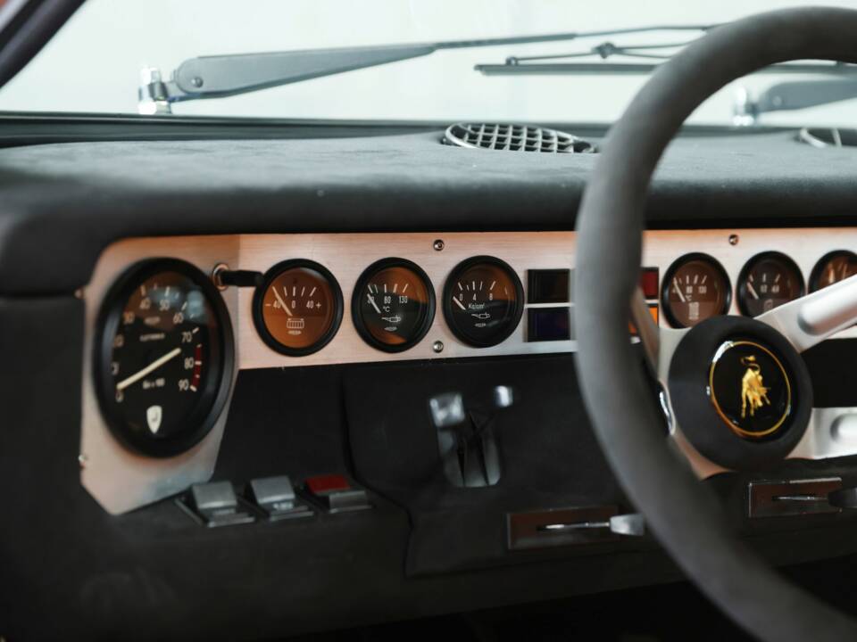 Bild 32/50 von Lamborghini Urraco P 250 (1973)