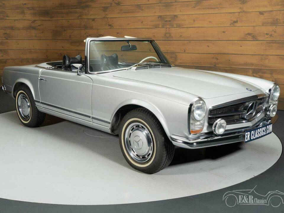 Image 18/19 de Mercedes-Benz 280 SL (1968)