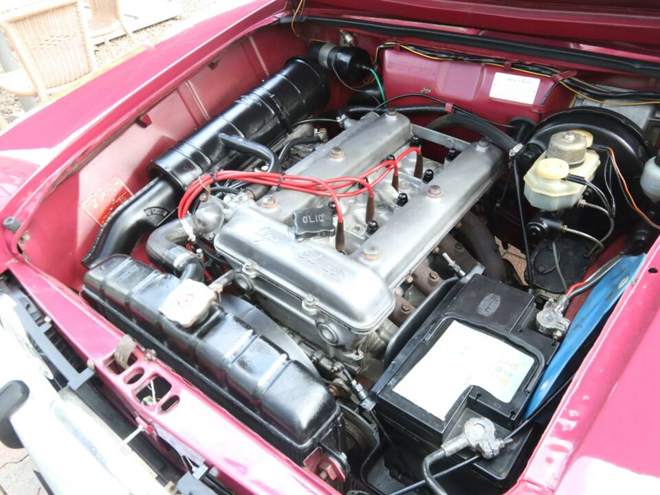 Image 14/50 de Alfa Romeo Giulia Nuova Super 1300 (1975)