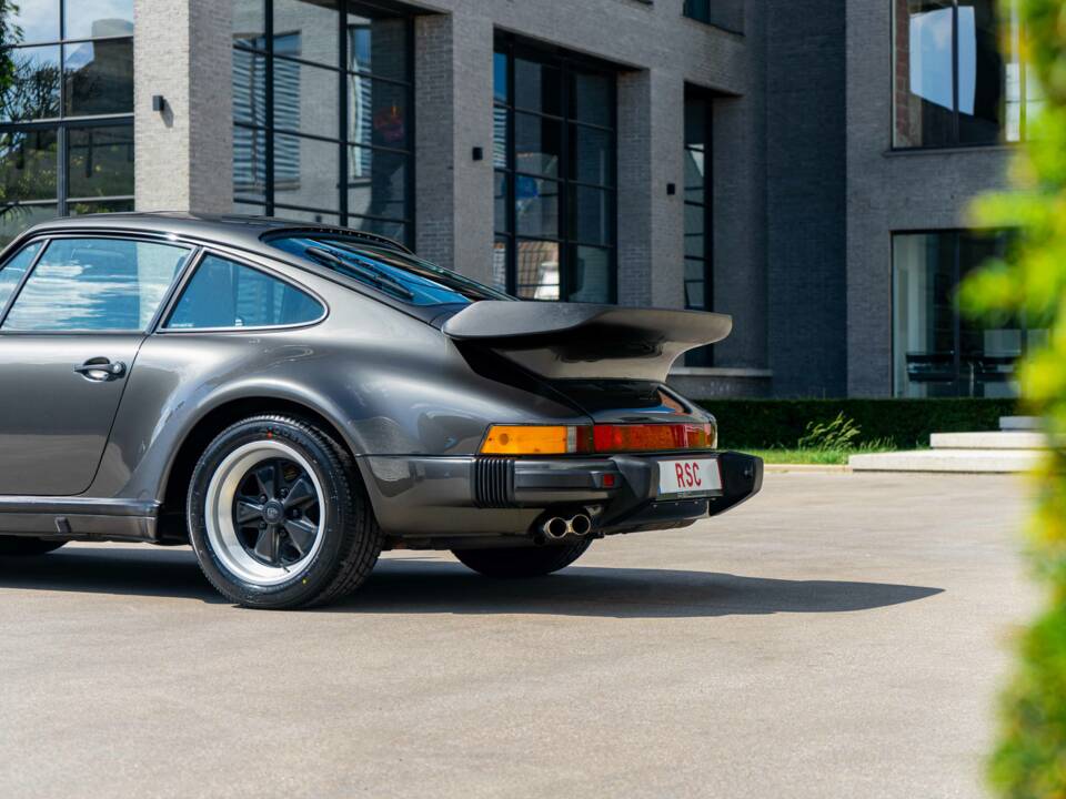 Imagen 9/33 de Porsche 911 Turbo 3.3 (1989)