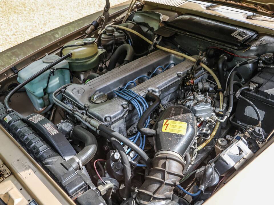 Afbeelding 32/40 van Mercedes-Benz 280 SL (1981)